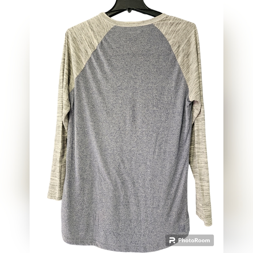 LuLaRoe- Men's long sleeve pullover t-shirt size L - Picture 2 of 7